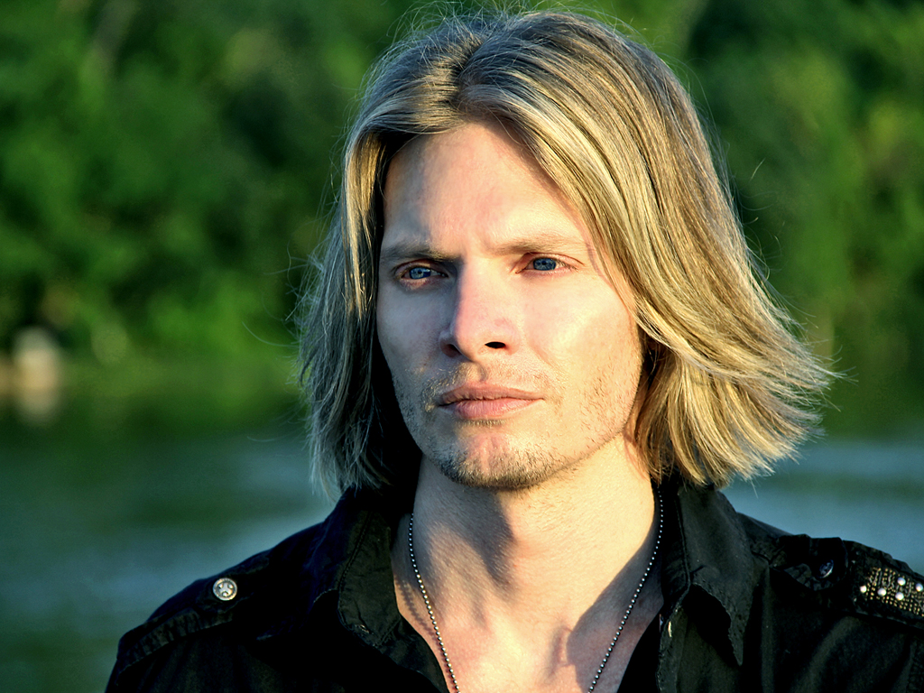 Davey T Hamilton Old Hickory Lake